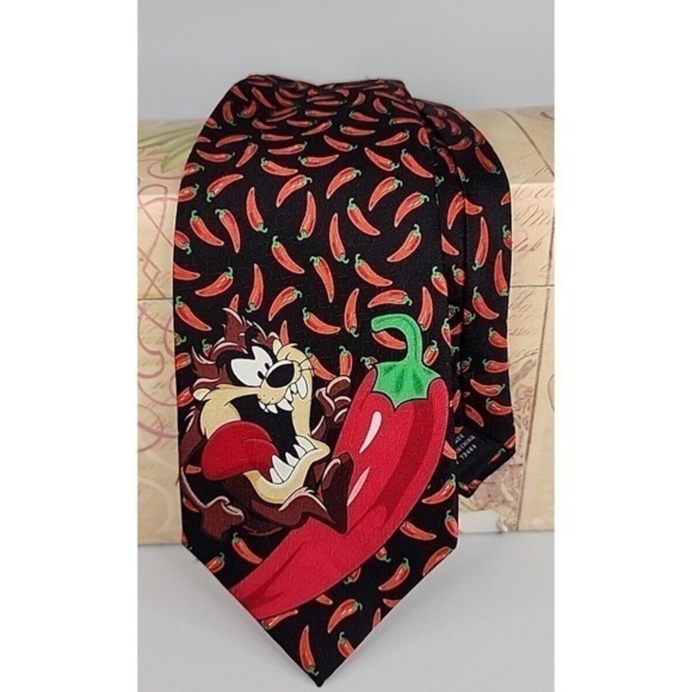 VTG LOONEY TUNES TAZ HOT CHILI PEPPER SILK NECKTIE MENS TIE TASMANIAN DEVIL